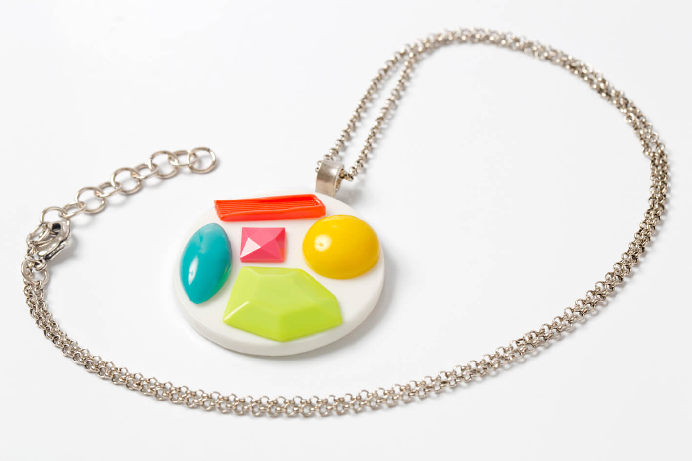 DUTRA ORNAMENTOS / BRILHART STRASS - Aviamentos